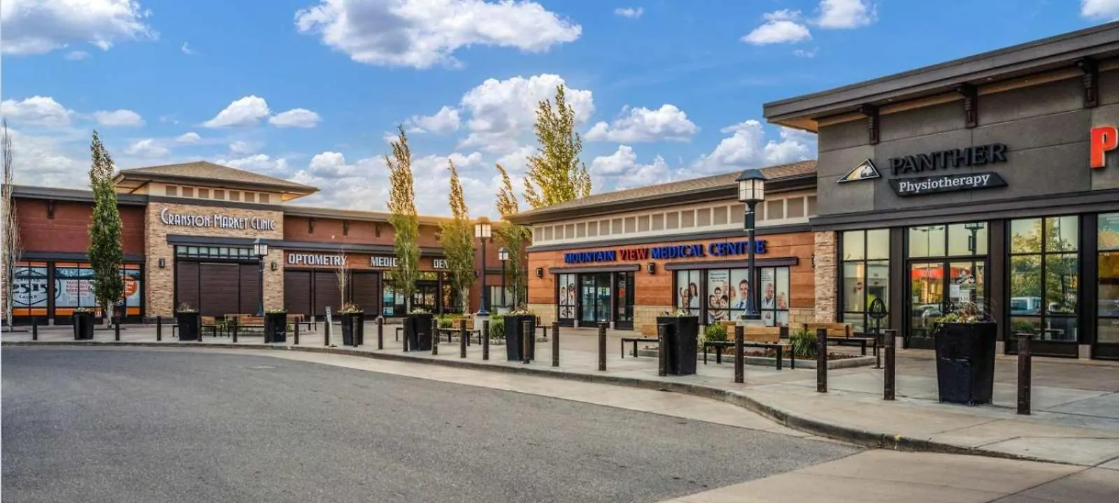 Basement Suite In Calgary - Short Drive To Banff